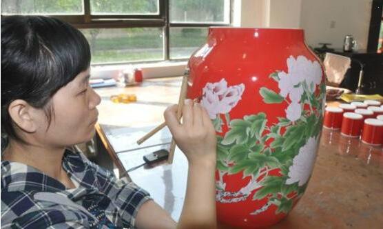 陶瓷行業(yè)進(jìn)出口市場(chǎng)現(xiàn)況與未來(lái) 需朝著品牌、專業(yè)、服務(wù)三個(gè)方向去發(fā)展????